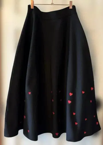 JENNE 하트 모티브 스커트