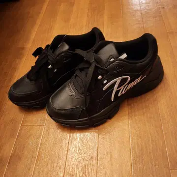 Puma 스니커즈