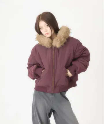 FCMM [일본 한정판] N2B 퍼 포함 버건디 봄버 자켓