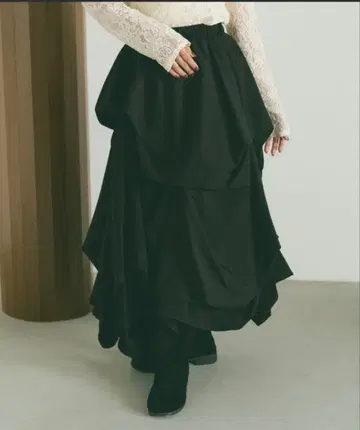 vannie u 턱 디자인 스커트