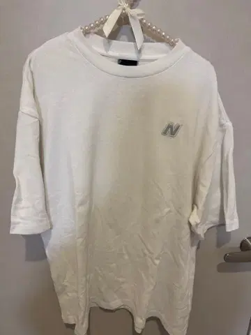 New Balance MET24 N Tee 화이트 티셔츠