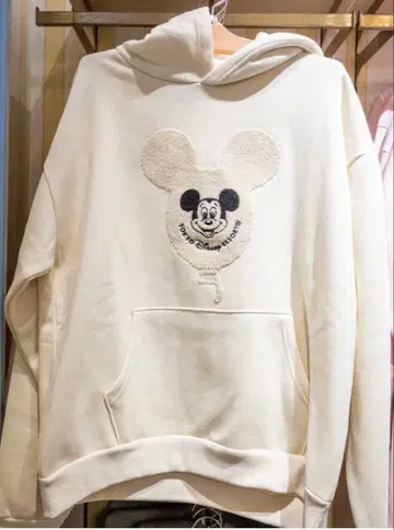 [ 2025년 신상 ] 디즈니 리조트 미키 후드티 맨투맨 L 사이즈