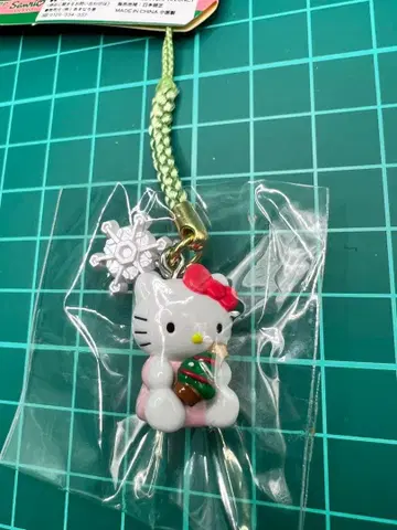 산리오 헬로키티 2002년 크리스마스 한정판 키티 끈 스트랩