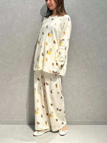 새상품 벌꿀 베어 패턴 풀오버 & 롱 팬츠 세트