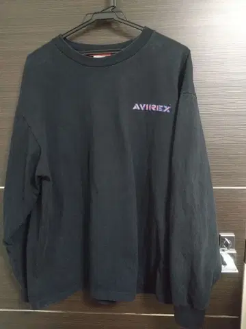 AVIREX 블랙 L 사이즈 긴팔 T셔츠