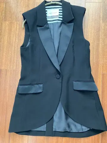 BORDERS at BALCONY 블랙 베스트