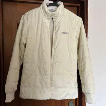 adidas 크림색 점퍼
