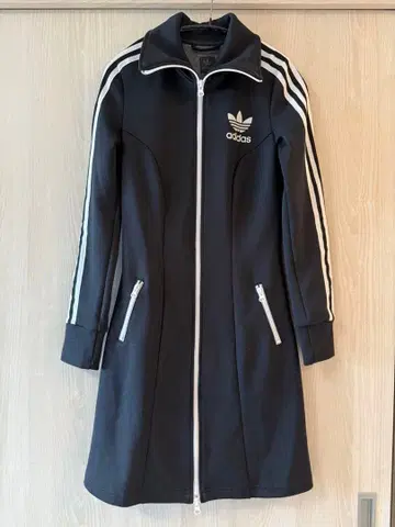 adidas 블랙 집업 원피스