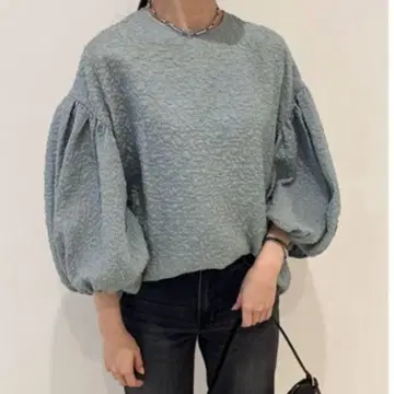 [ 새상품급 ] 미라 오웬 볼륨 슬리브 블라우스 라이트 블루 이너 없음