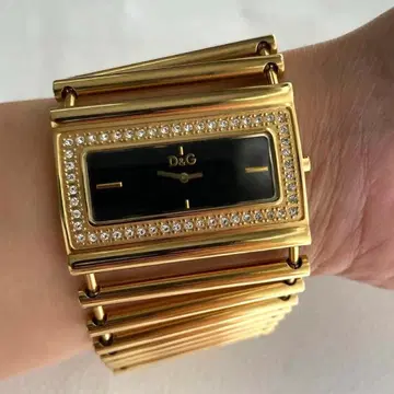 D&G 손목시계