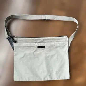 STANDARD SUPPLY 그레이 숄더백