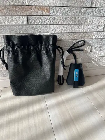 M.U.L. 가죽 참 목걸이