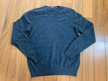 UNIQLO 100% 캐시미어 스웨터 M 사이즈 다크 그레이
