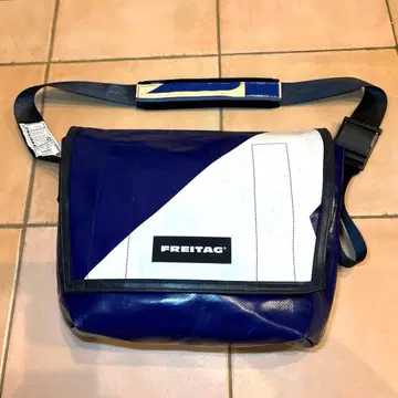 FREITAG F14 DEXTER