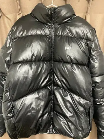 GAP 블랙 다운 자켓