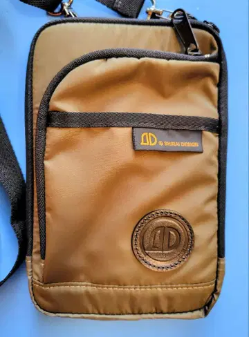 LightUp 언제나 함께 파우치 백 SHIRAI DESIGNS