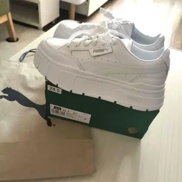 PUMA 통굽 24.5cm 화이트