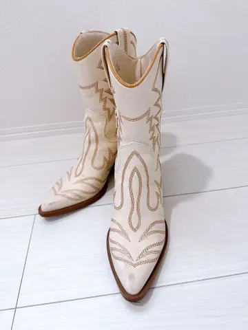 웨스턴 부츠 화이트 자수