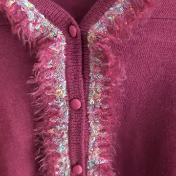 프린지 달린 와인 레드 가디건