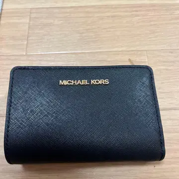 MICHAEL KORS 블랙 접이식 지갑