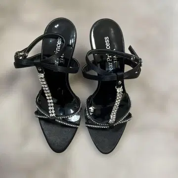 S 사이즈 Dear Princess 블랙 스트랩 샌들