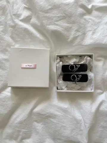 the Virgins 스톤 장식 블랙 헤어핀