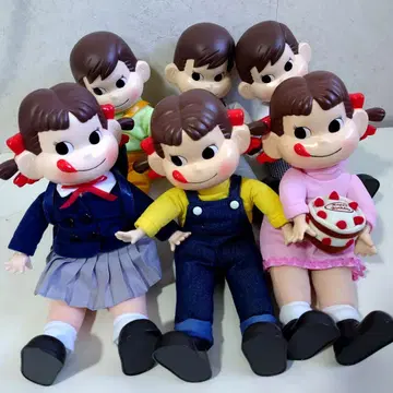 앉아있는 페코짱 포코짱 6체 세트