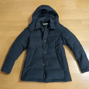 저널 스탠다드 다운 자켓 블랙