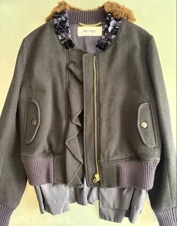 MUVEIL 프릴 비쥬 아우터