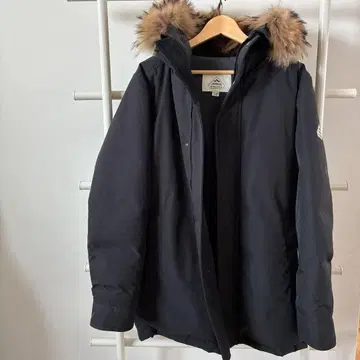 PYRENEX 블랙 다운 자켓 S 사이즈