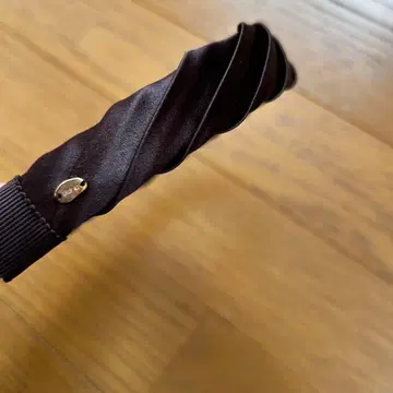 [ 새상품급 ] iris 머리띠 브라운