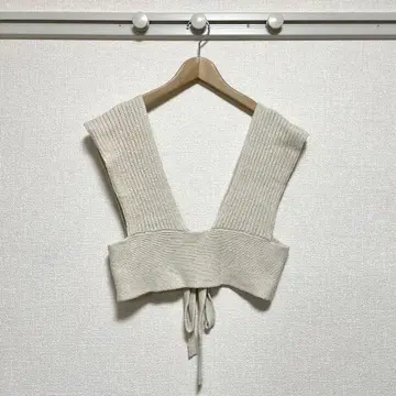 [ 새상품급 ] LOWRYS FARM(로리즈팜) 니트 뷔스티에 베스트