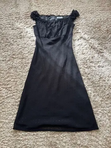 블랙 슬리브리스 원피스