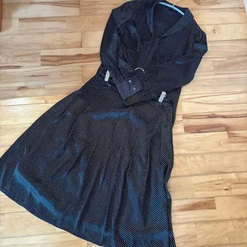 로라 애슐리 size 11 도트 무늬 블라우스와 스커트 셋업