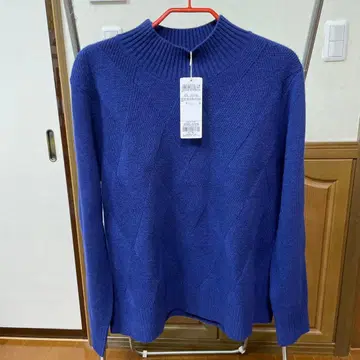 제이프레스 미사용 새상품 하이넥 풀오버 T 13