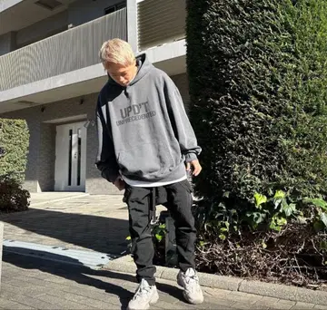 당일 발송 가능! UPD'T 후드티 그레이 타케루 선수