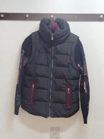 Desigual 후드 부착 다운 베스트 11-12 여성용[FF]