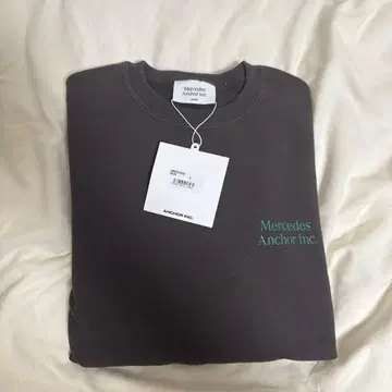 Mercedes Anchor inc 맨투맨 브라운