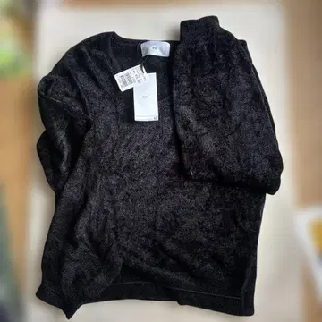 택 포함 미사용 새상품 Vin 몰얀풍 V넥 긴팔 니트