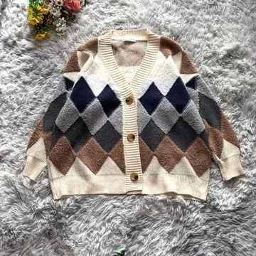 호박포트 니트 가디건 [ M ] 베이지 아가일 무늬 V넥