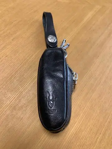 아질리티 아파 블랙 가죽 지퍼 키링