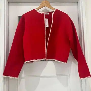 밀라노 리브 하마구리 자수 가디건 레드