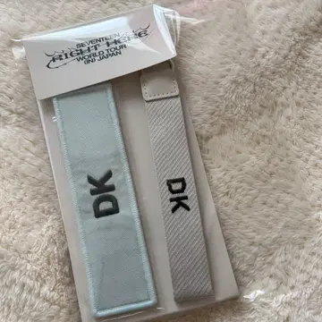 SEVENTEEN DK 와펜 배지 & 스트랩 세트