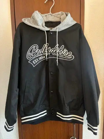 WEGO 후드 부착 바시티 자켓