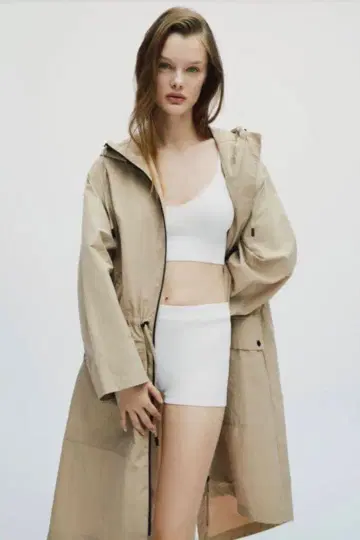 ZARA 나일론 아우터 발수 가공