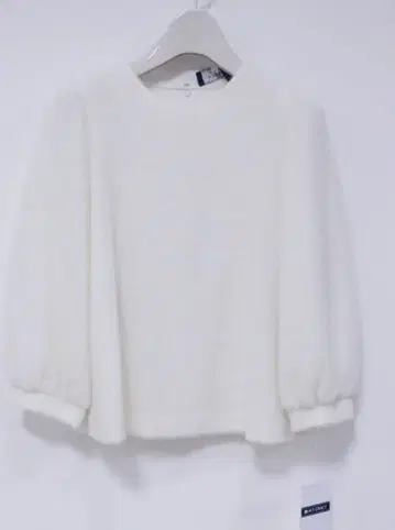 [ 최신 ] 엠즈 그레이시 니트