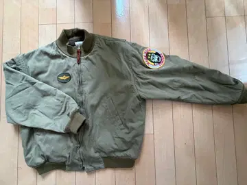 탱커 자켓 택시 운전사 세슬라사