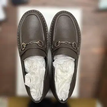 돌체 스티치 로퍼 23.5