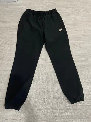 뉴발란스 블랙 우븐 조거 팬츠 S 저지