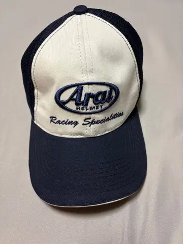 아라이 메쉬 캡 화이트/네이비